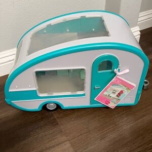 Doll camper